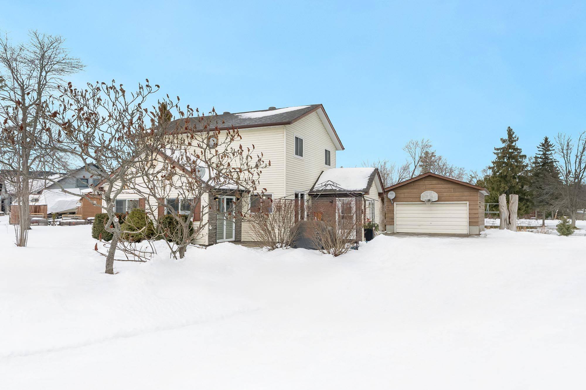 Georgian Bay, ON L0K 1S0,57 Port Severn RD N