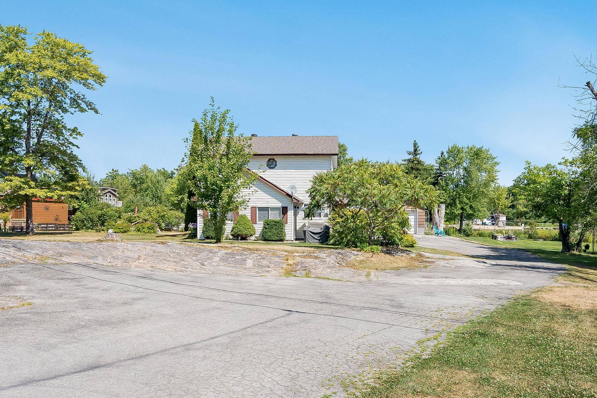 Georgian Bay, ON L0K 1S0,57 Port Severn RD N