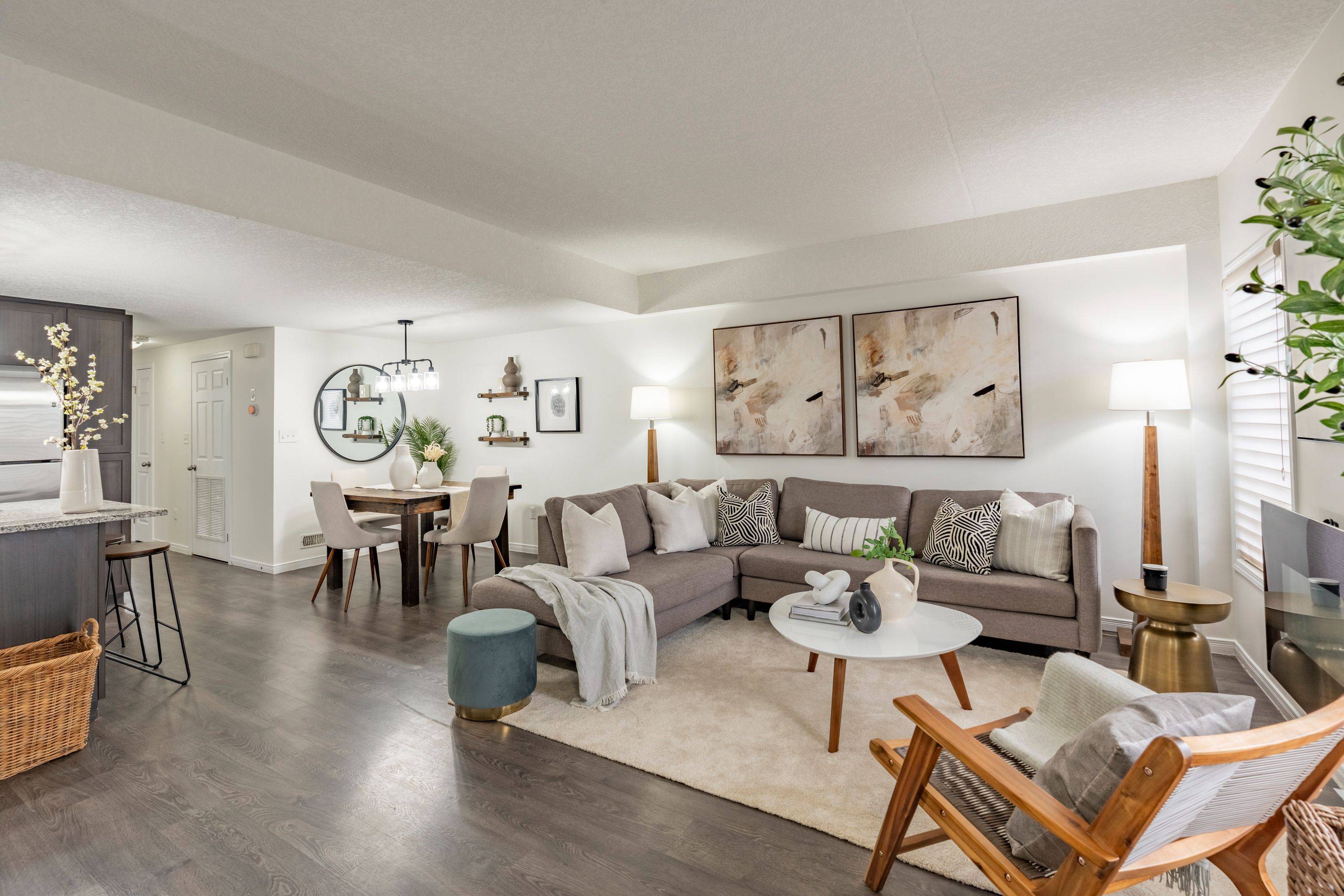 Kitchener, ON N2R 0C6,1662 Fischer Hallman RD #H