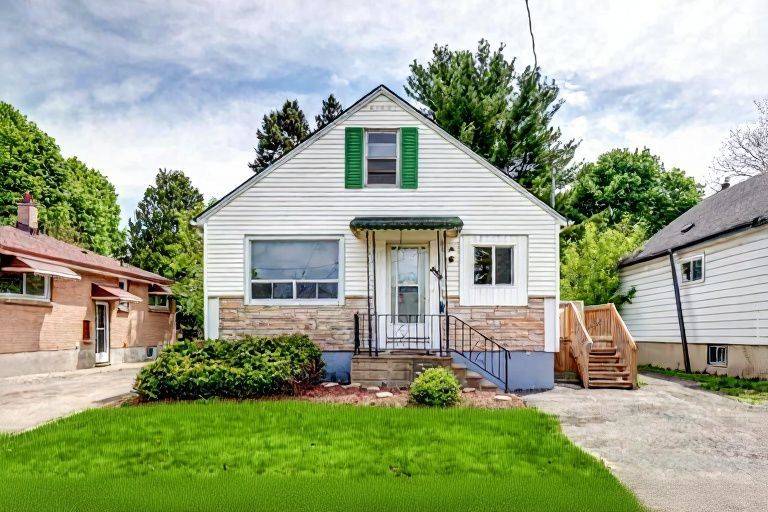 London East, ON N5Y 3B4,489 Salisbury ST