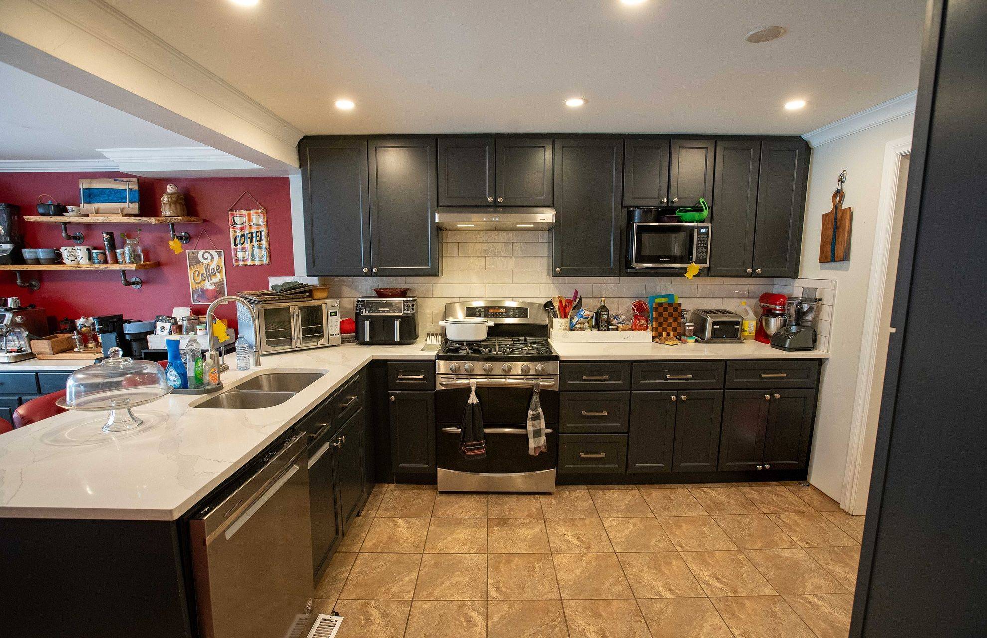 Orleans - Convent Glen And Area, ON K1C 2C6,1108 Grenoble CRES