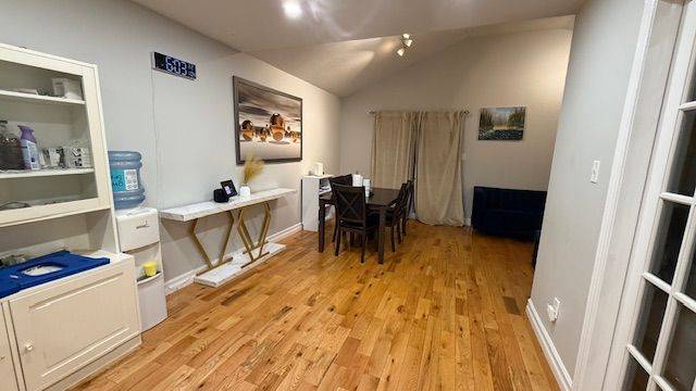 Kitchener, ON N2N 3L8,407 Westforest TRL