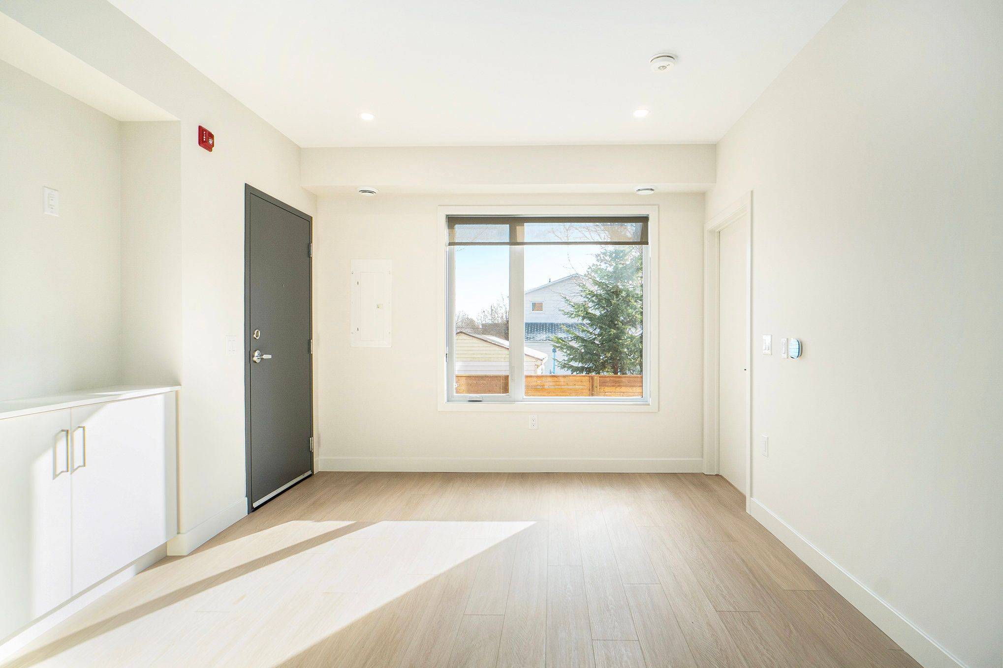 Vanier And Kingsview Park, ON K1L 7Z4,158 Laval ST