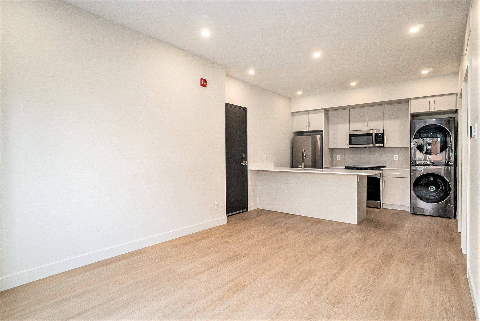 Vanier And Kingsview Park, ON K1L 7Z4,158 Laval ST #7