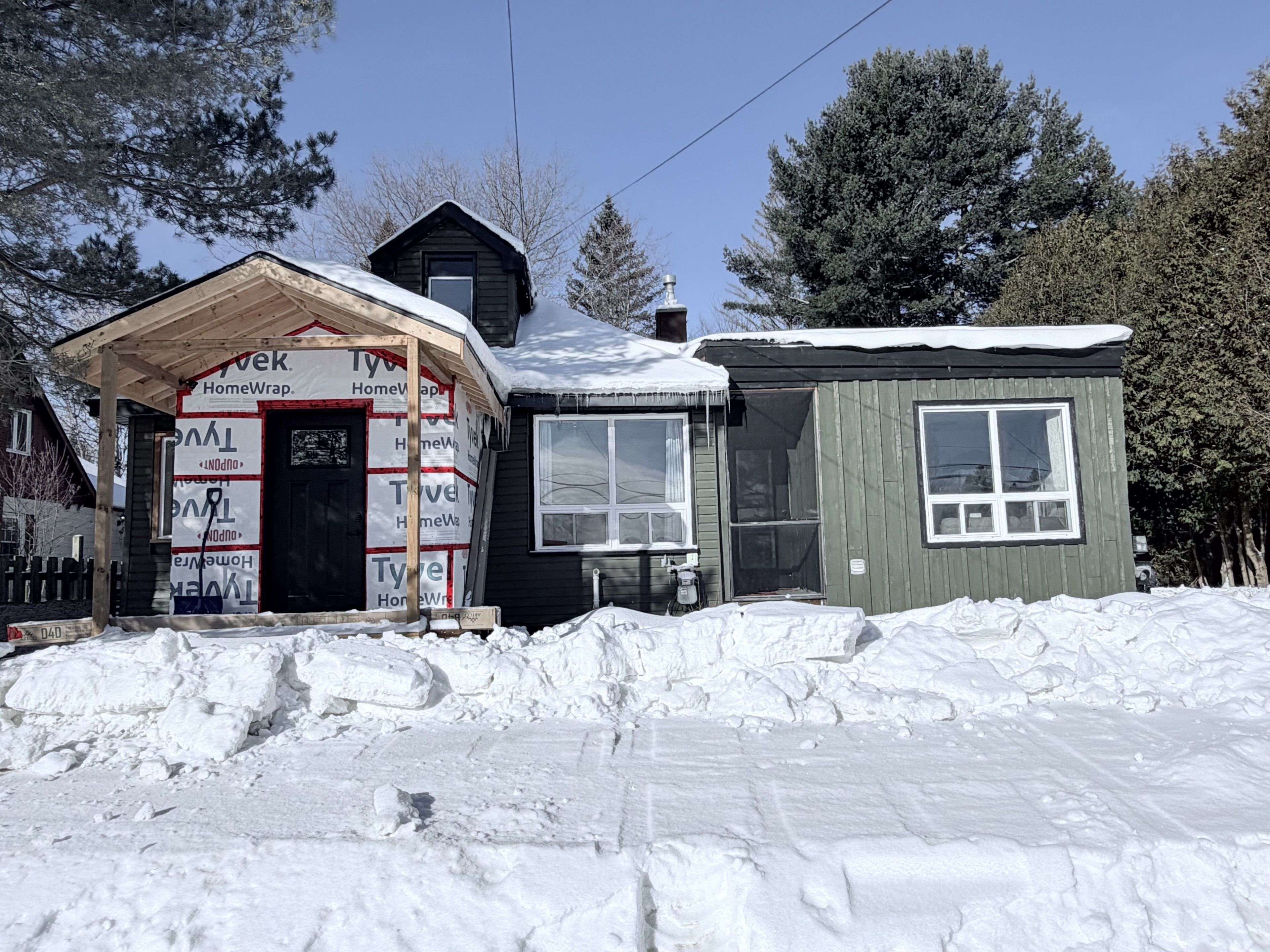 Sundridge, ON P0A 1Z0,156 Main ST