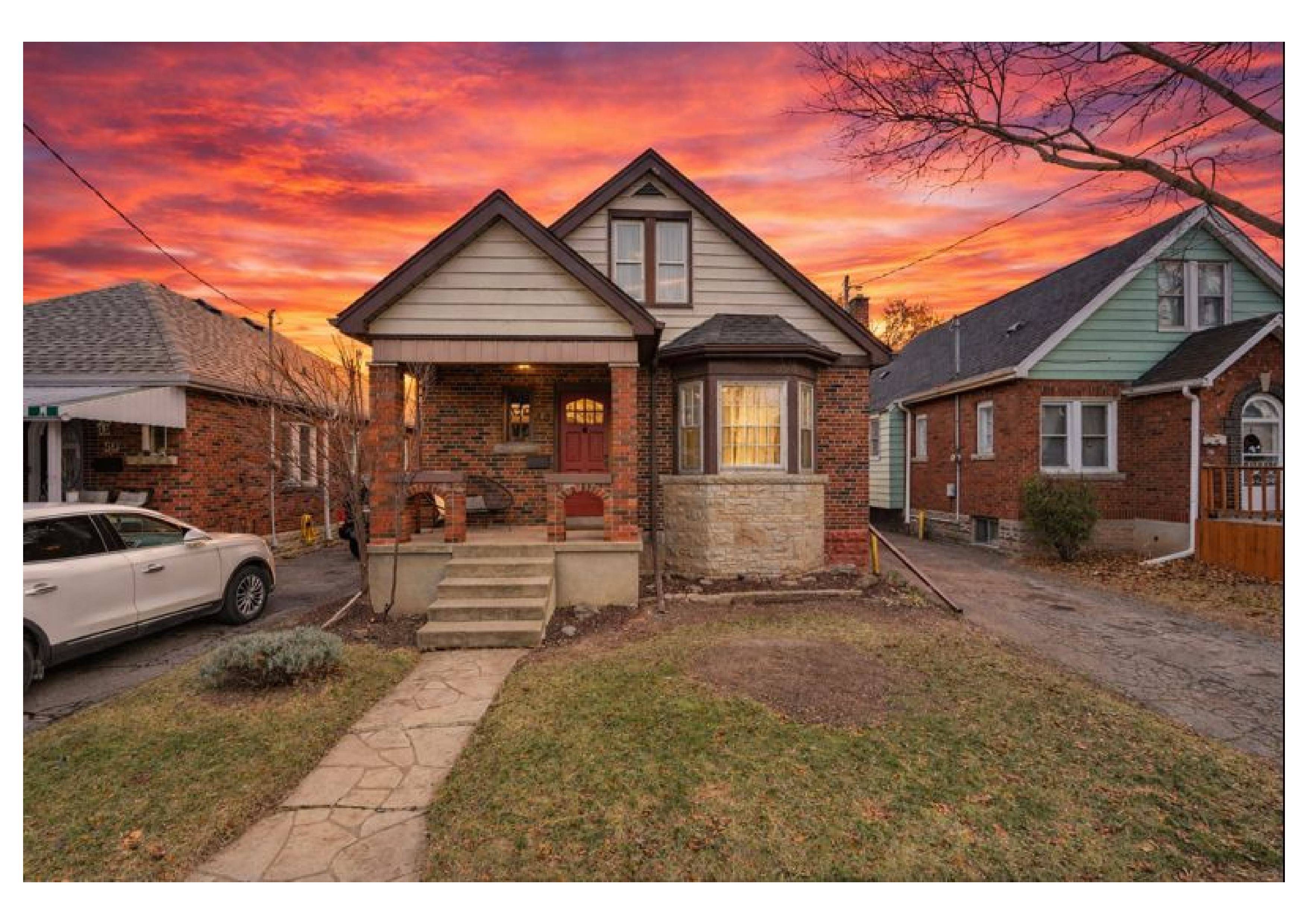 Hamilton, ON L8H 5E6,48 Weir ST N