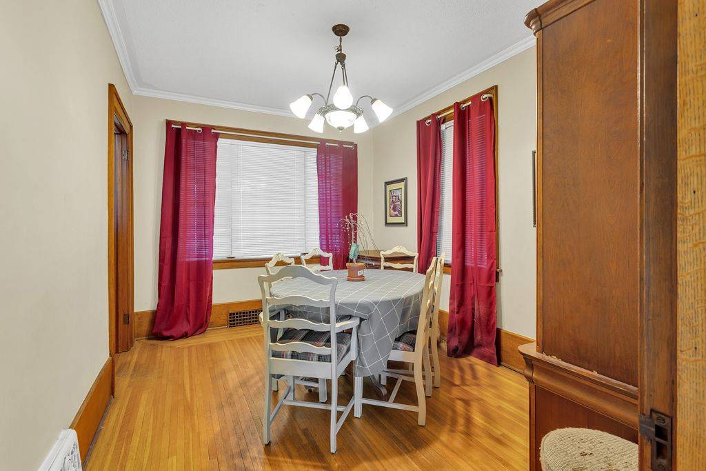 Tillsonburg, ON N4G 2A5,48 Brock ST W