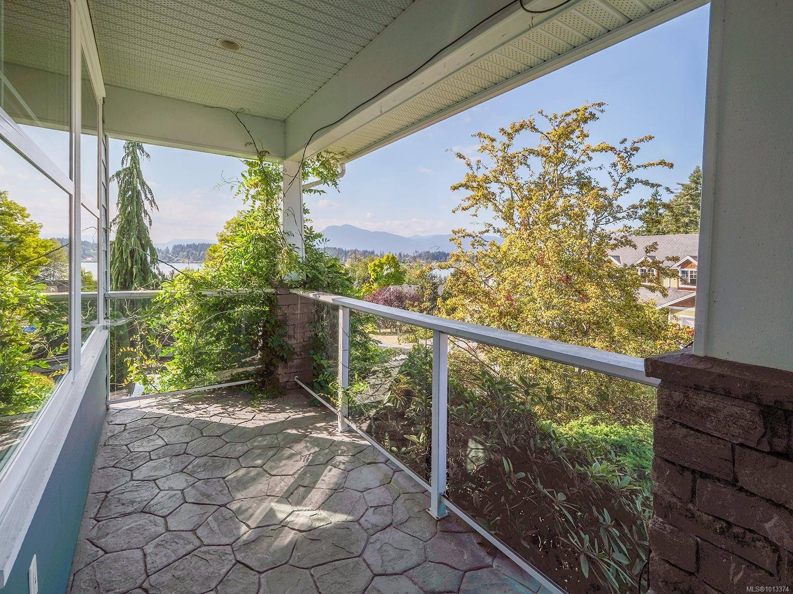 Duncan, BC V9L 5N2,1858 Sterling Ridge Pl