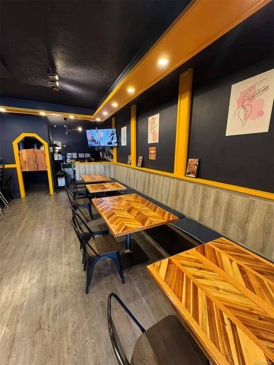 Victoria, BC V8Z 2H5,1008 Blanshard St