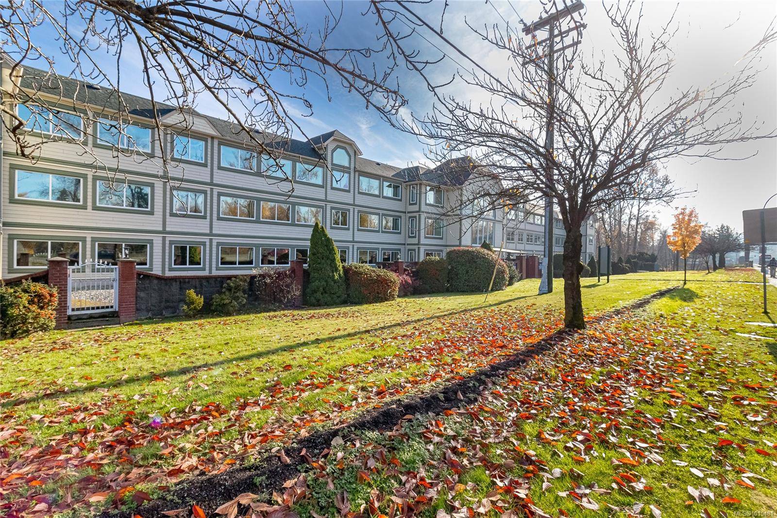 Duncan, BC V9L 5H3,540 Al Wilson Grove #102C