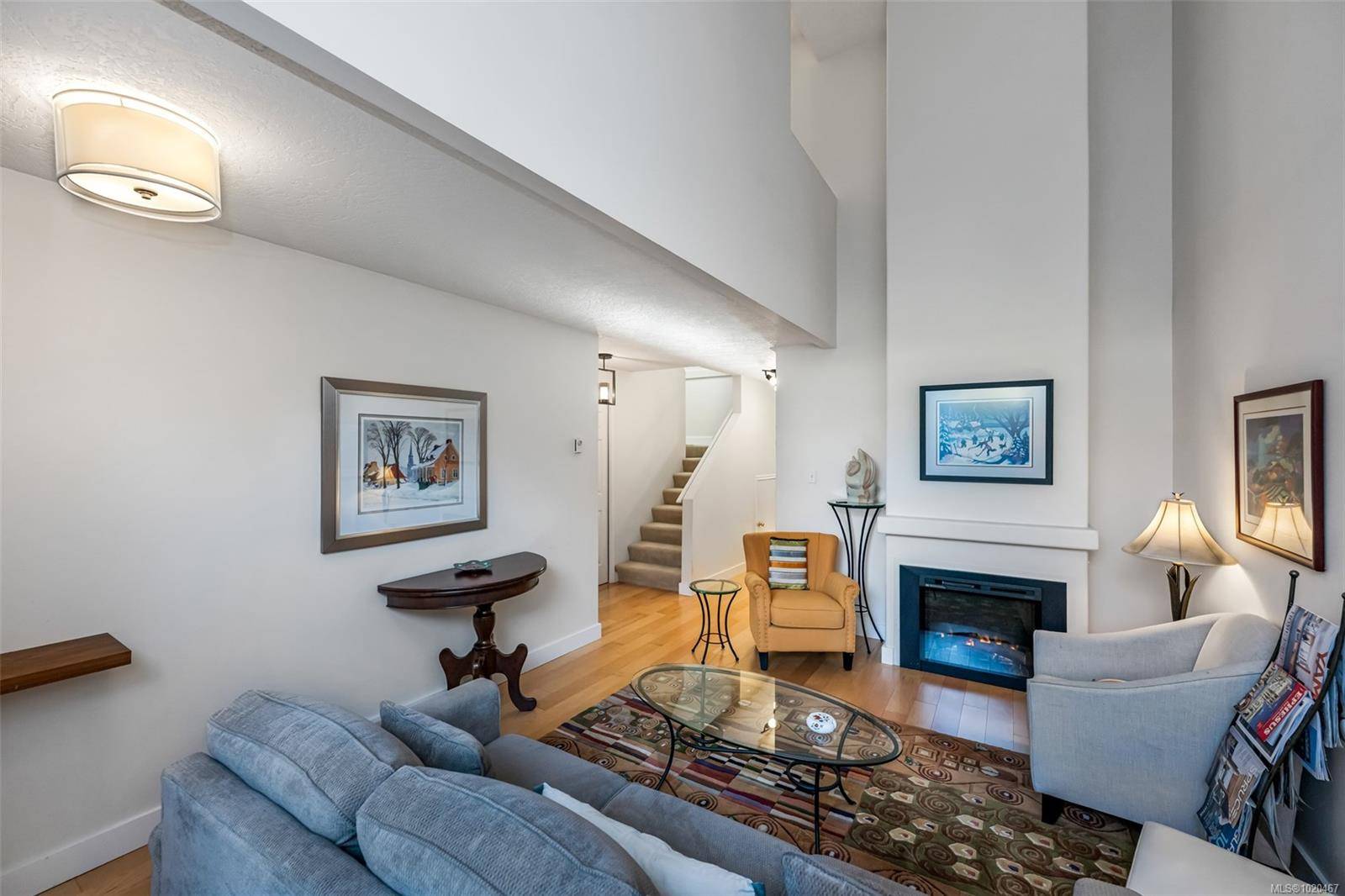 Victoria, BC V8R 2B9,1769 Bay St