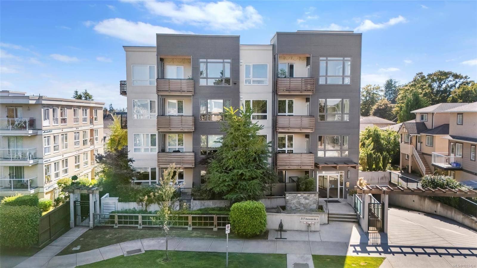 Victoria, BC V9A 1A6,317 Burnside Rd E #201