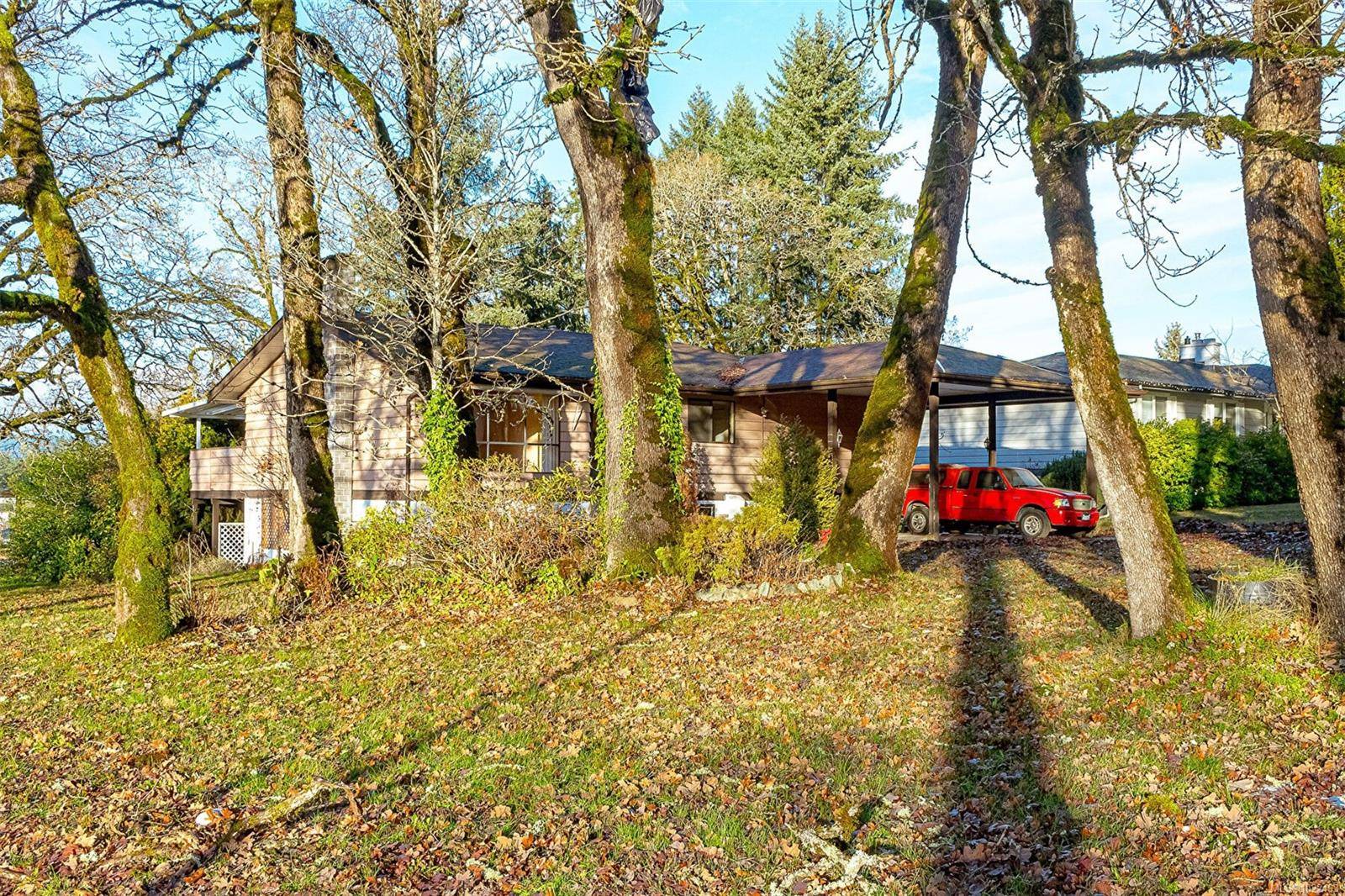 Duncan, BC V9L 3Y7,6026 Hyacinth Pl