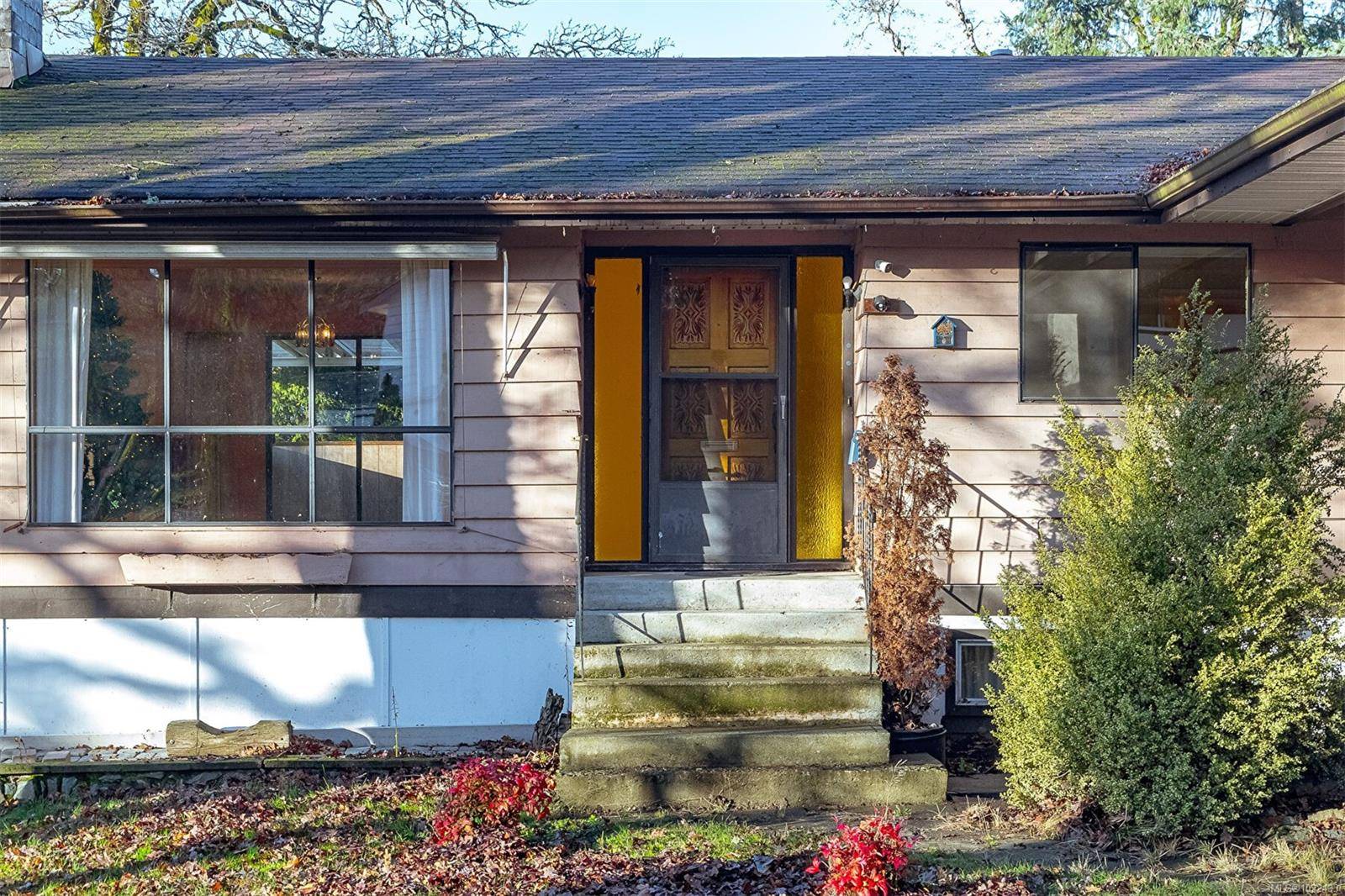 Duncan, BC V9L 3Y7,6026 Hyacinth Pl