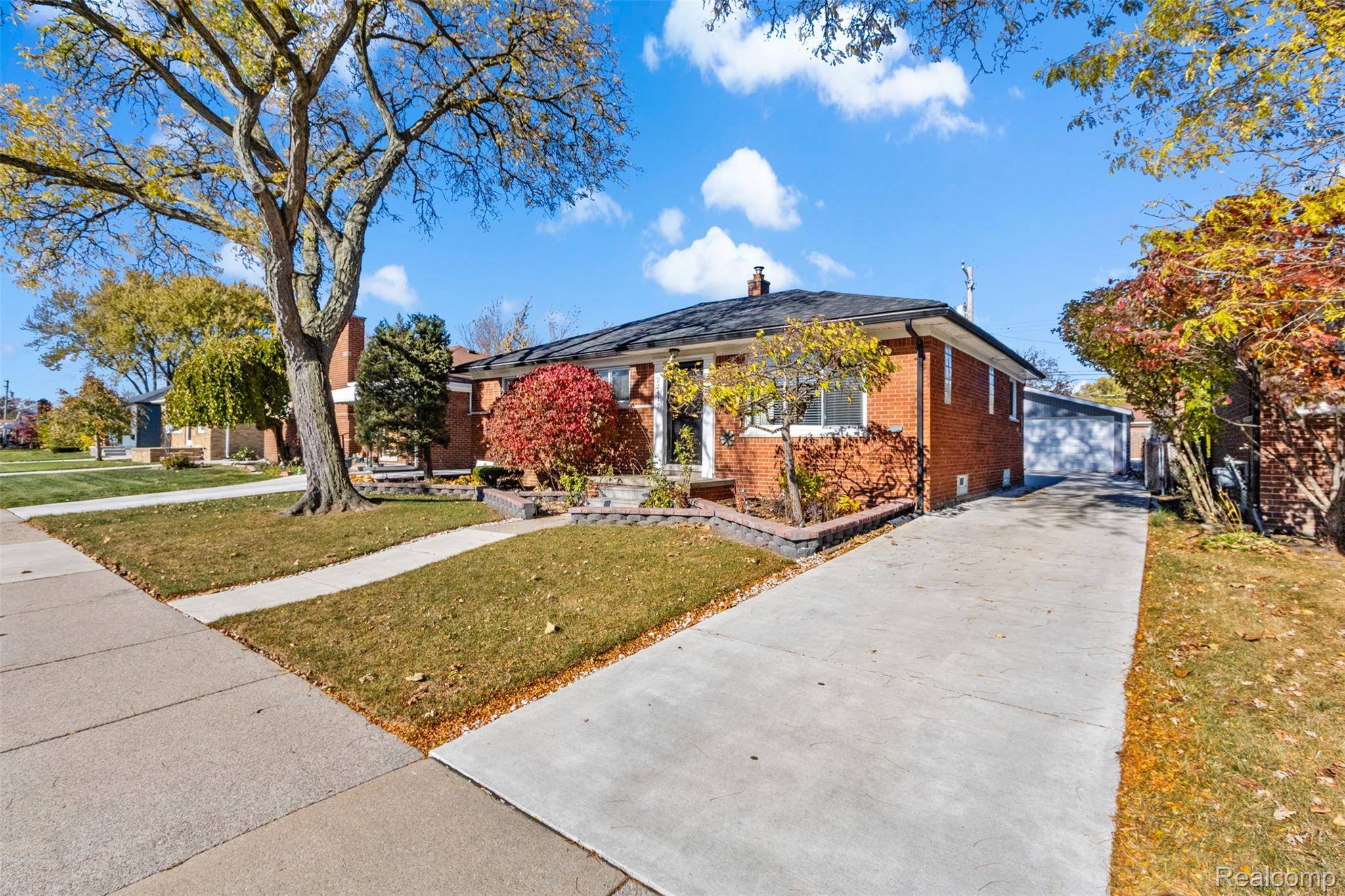 St. Clair Shores, MI 48080,22417 Carolina ST