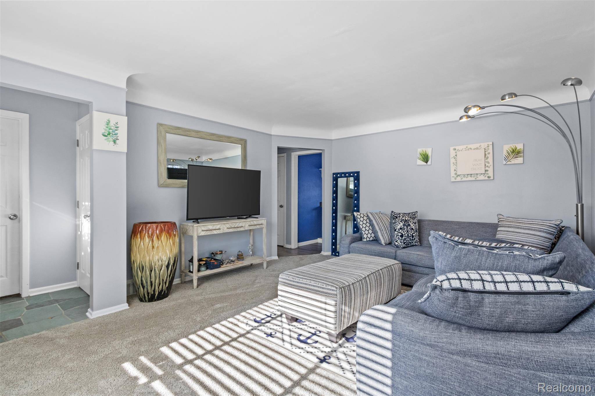 St. Clair Shores, MI 48080,22417 Carolina ST