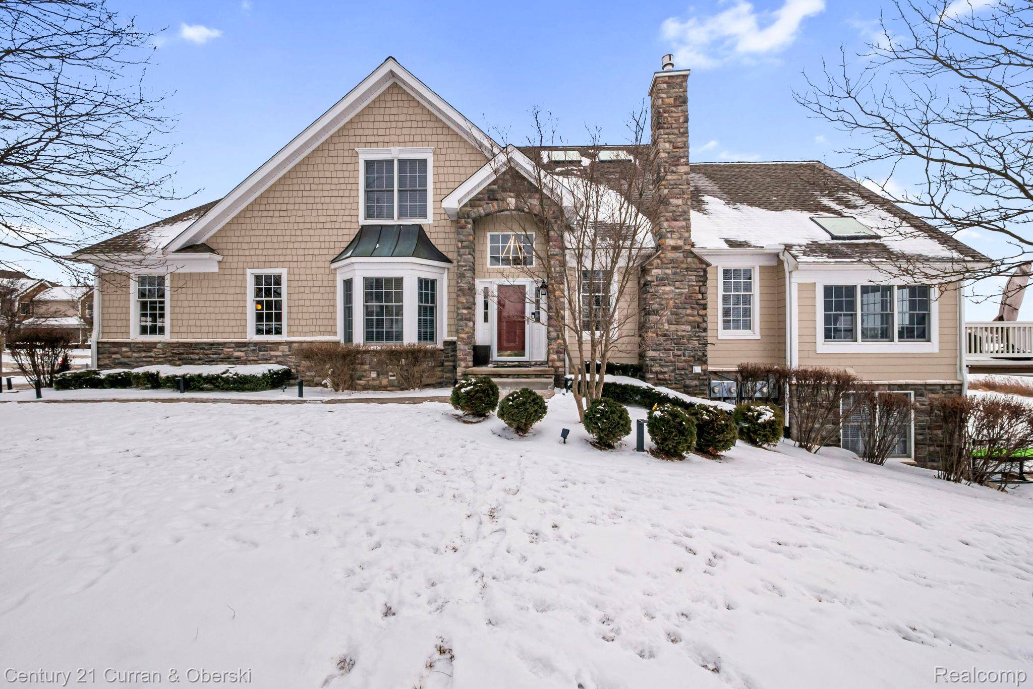 Novi, MI 48374,26024 Island Lake DR