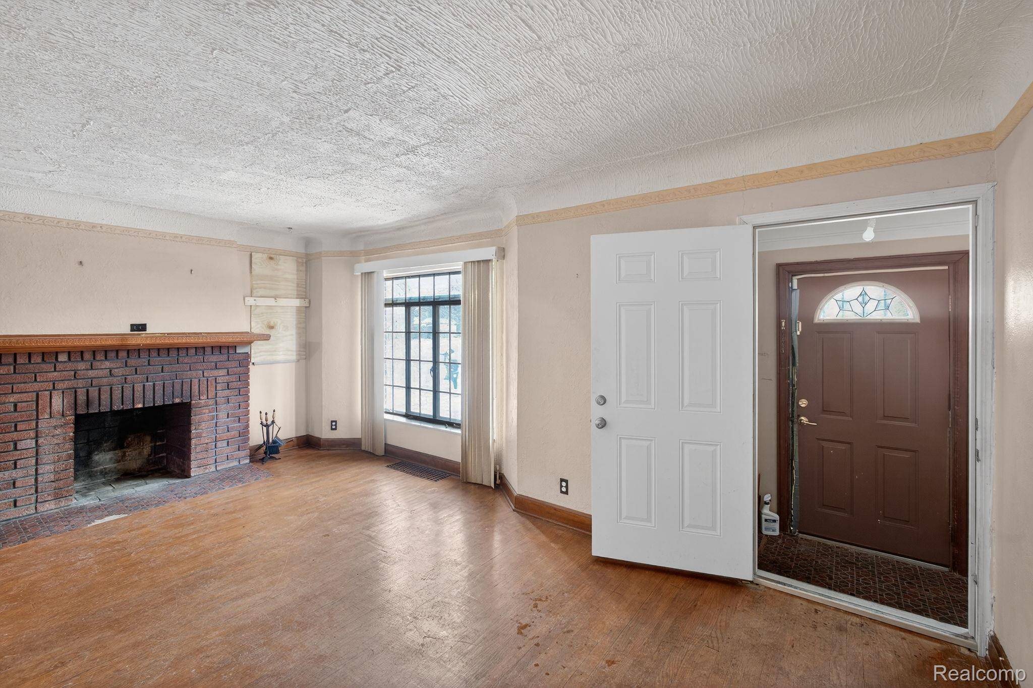 Detroit, MI 48224,9495 Lakepointe ST