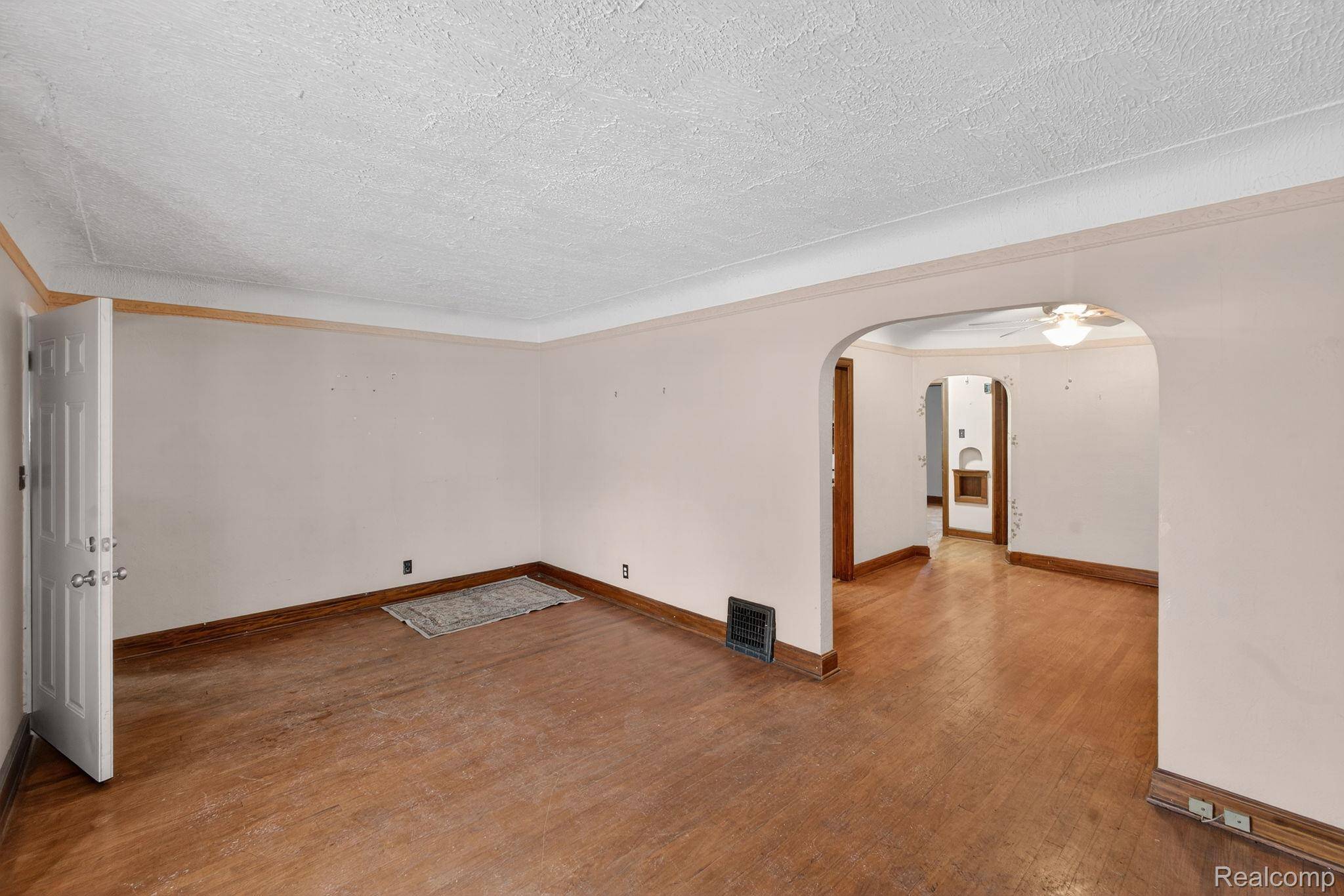 Detroit, MI 48224,9495 Lakepointe ST