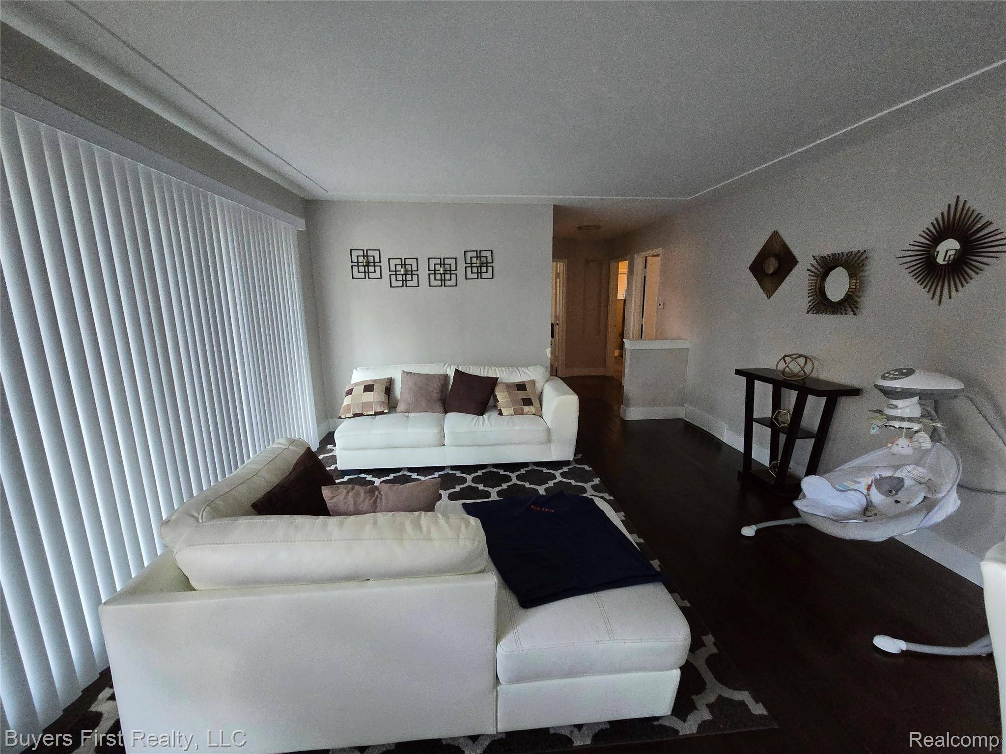 Oak Park, MI 48237,21741 Church ST