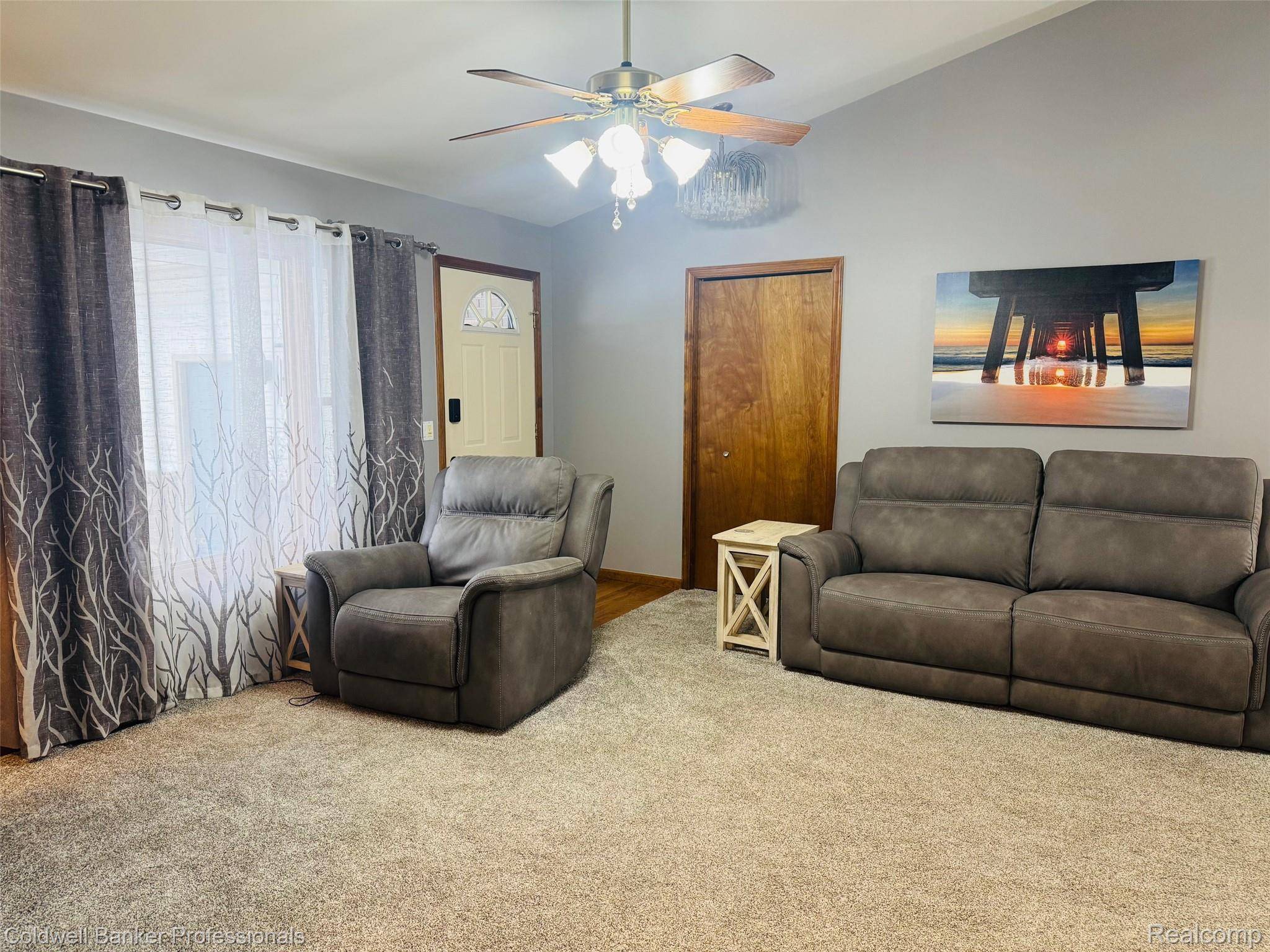 Holly, MI 48442,412 Rosette ST