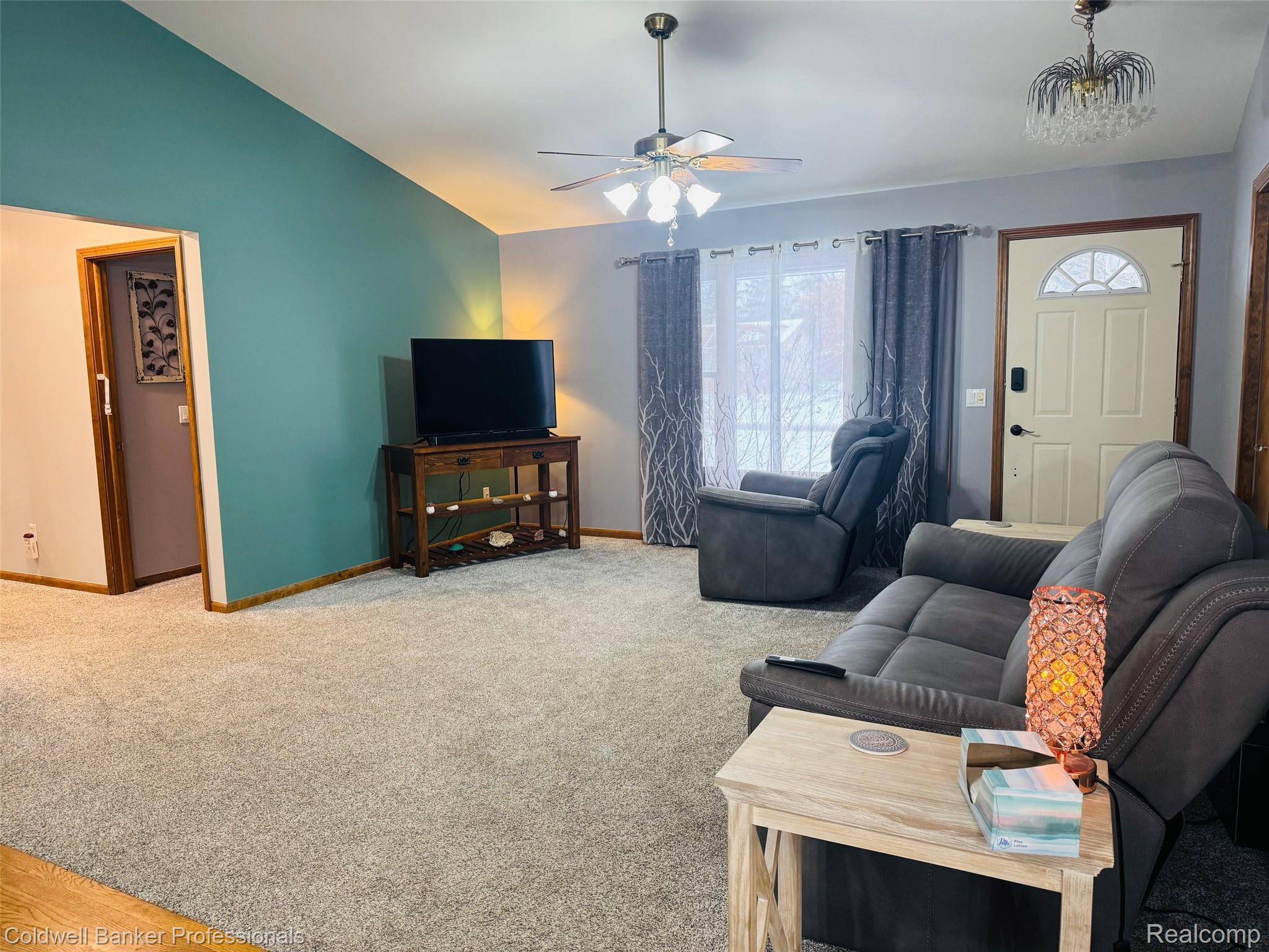 Holly, MI 48442,412 Rosette ST