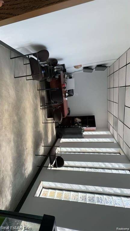 2417 JOHN B, Warren, MI 48091