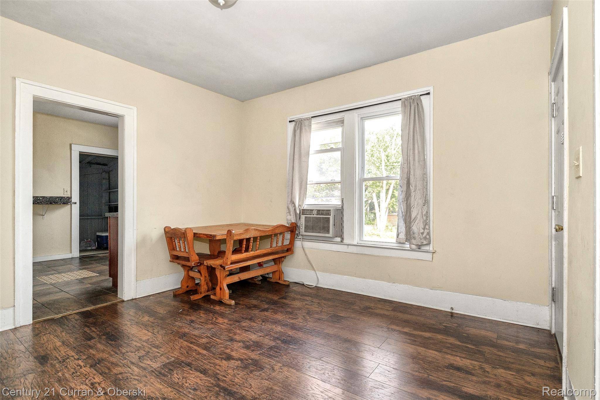 Detroit, MI 48209,2377 OAKDALE ST