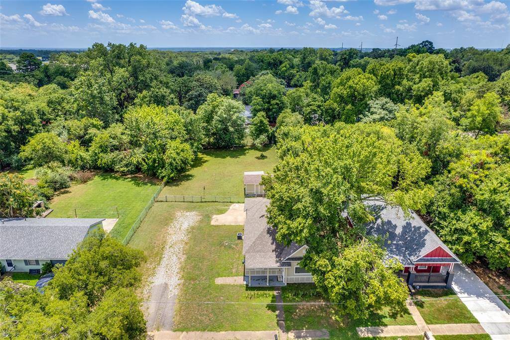 Denison, TX 75020,408 W Heron Street