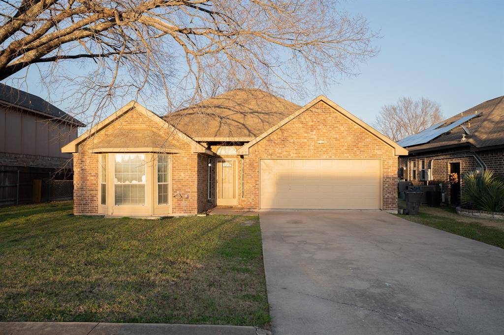 Forney, TX 75126,902 E Aimee Street