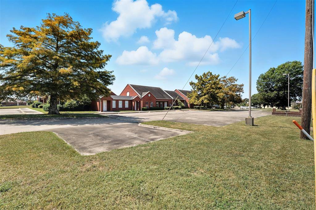 Paris, TX 75462,4550 Lamar Avenue #200