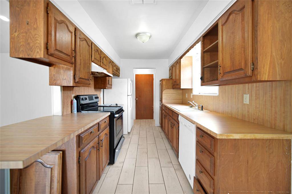 Jacksboro, TX 76458,147 Hillcrest Street