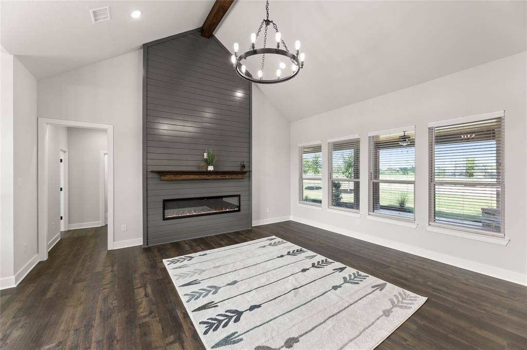 Azle, TX 76020,441 Collum View