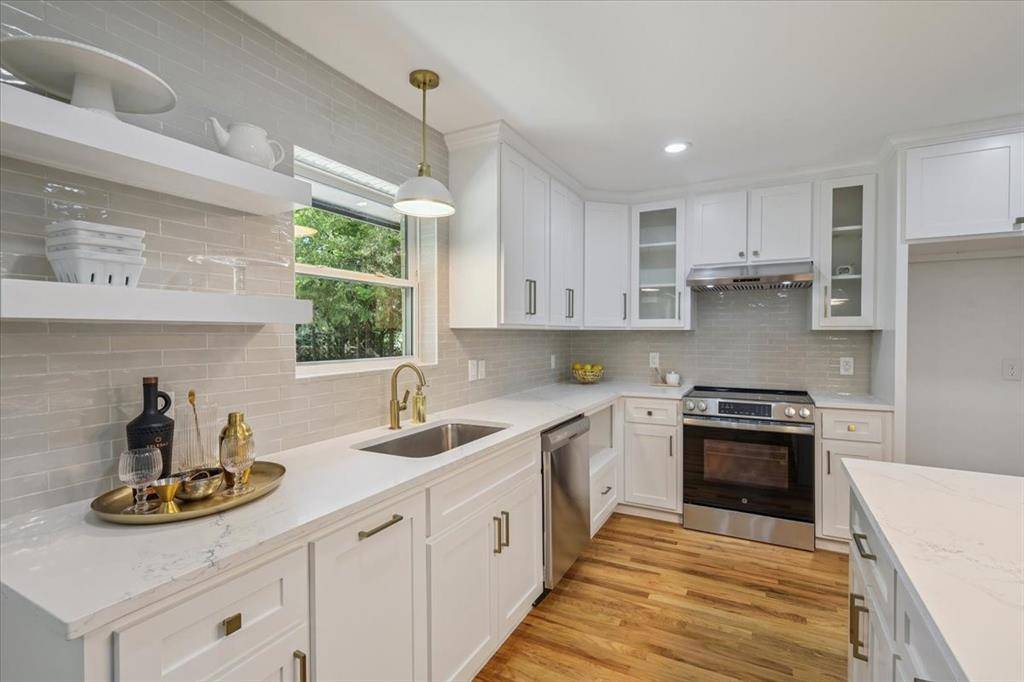 Bonham, TX 75418,1518 E State Highway 56