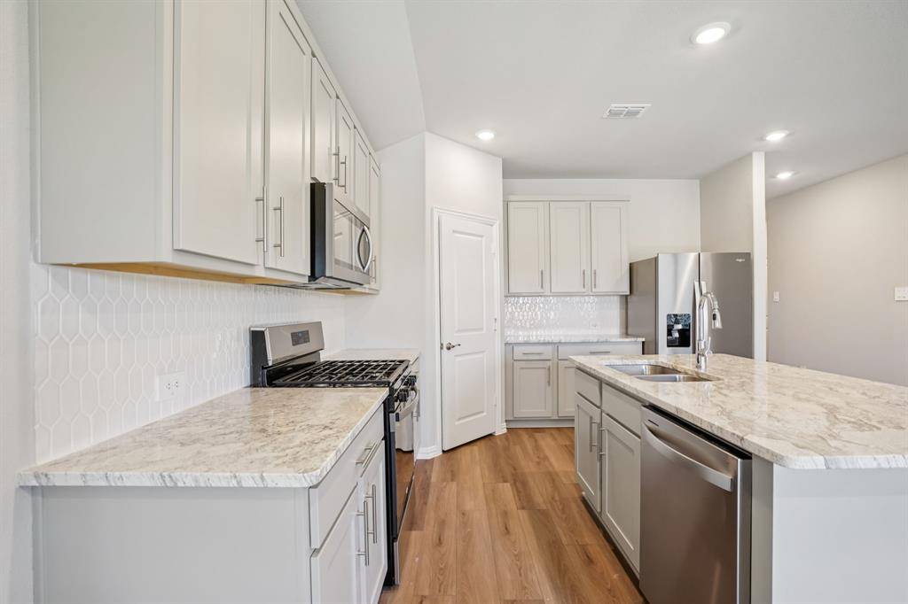 Seagoville, TX 75159,2215 Mustang Way