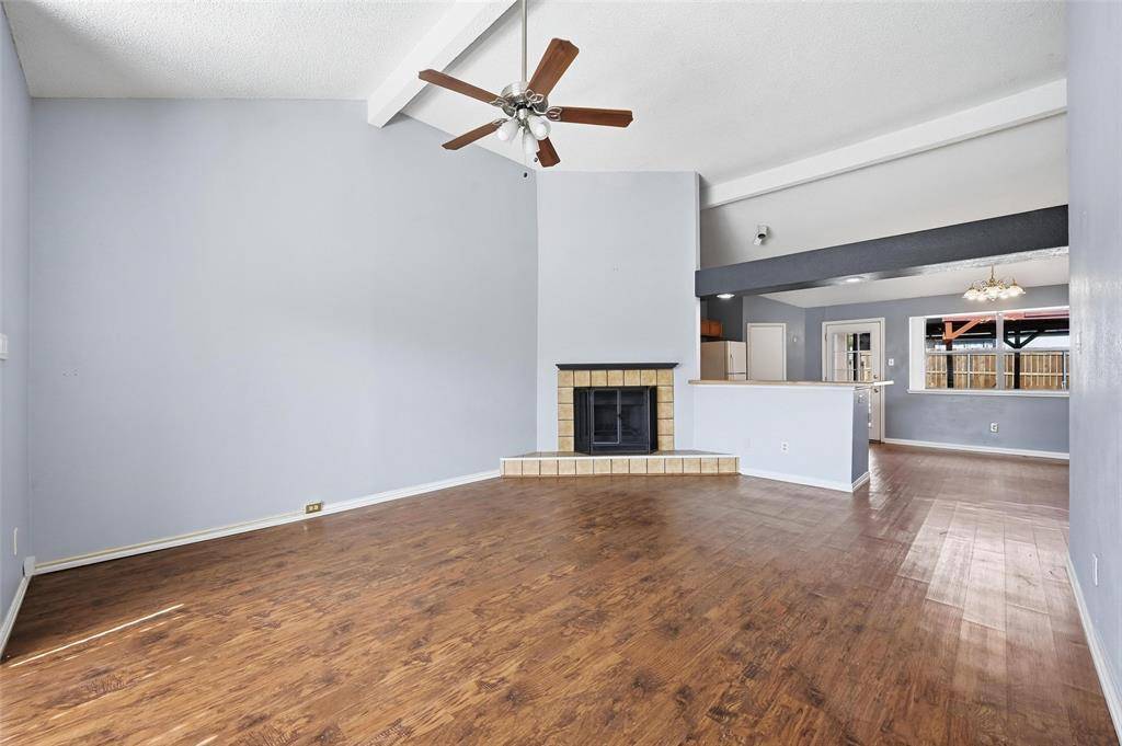 Bedford, TX 76022,2425 Oakmont Drive