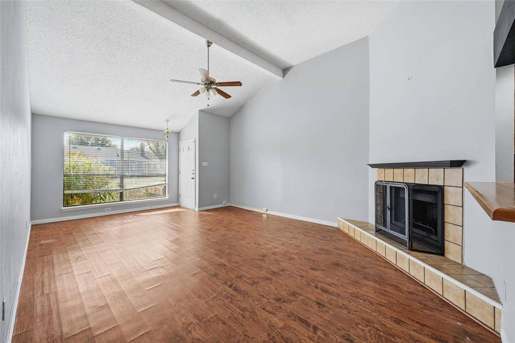 Bedford, TX 76022,2425 Oakmont Drive