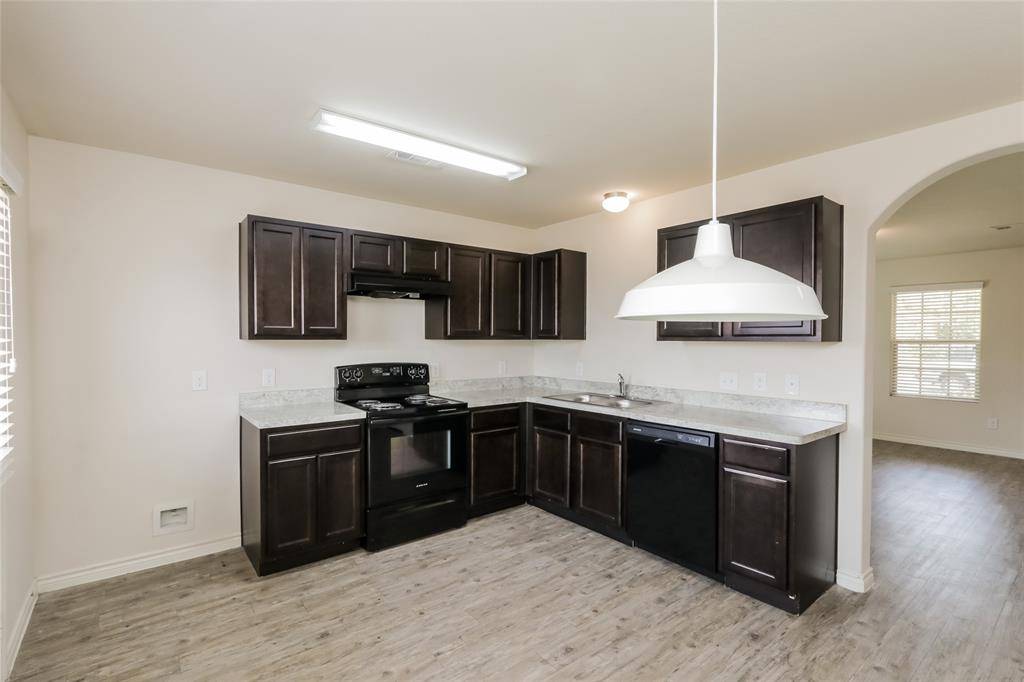 Ennis, TX 75119,1605 Cardinal Drive