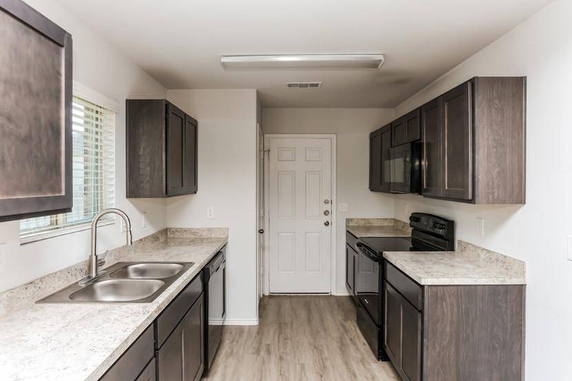 Ennis, TX 75119,1509 Mark Lane