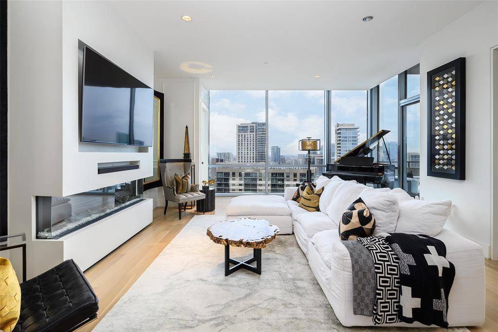 Dallas, TX 75219,2200 Victory Avenue #2401