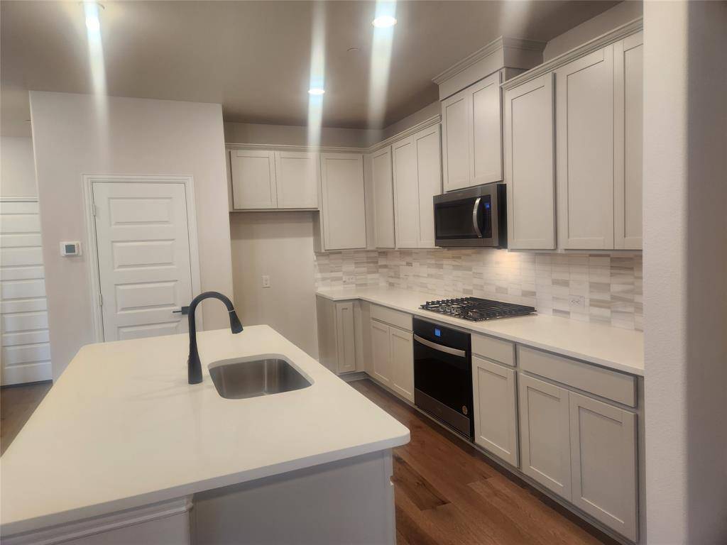 Rowlett, TX 75088,7852 Manilla Drive