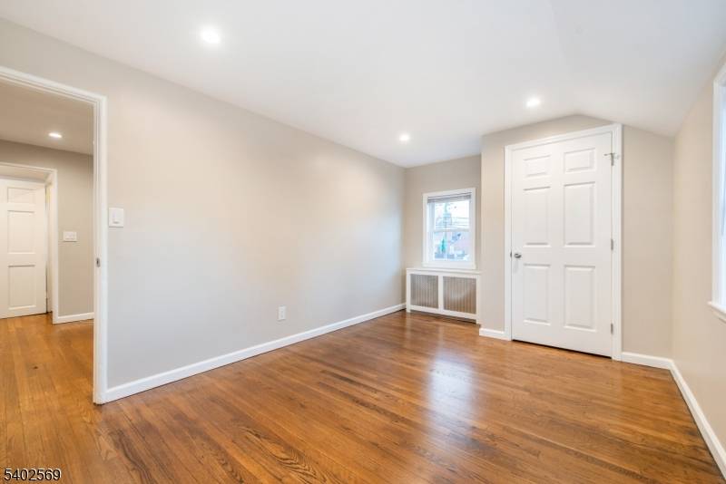 Little Ferry Boro, NJ 07643,189 Washington Ave