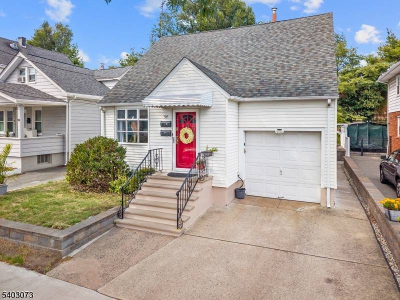 Clifton City, NJ 07011,94 Trimble Ave