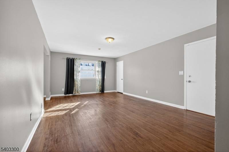 Maplewood Twp., NJ 07040,17 Union Ave #2