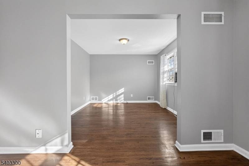 Maplewood Twp., NJ 07040,17 Union Ave #2