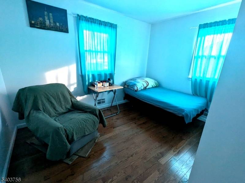 Rahway City, NJ 07065,726 W Milton Ave #1