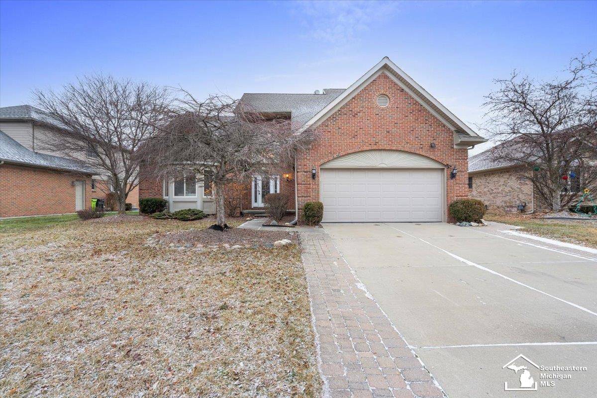 Flat Rock, MI 48134,27196 Hawthorne BLVD