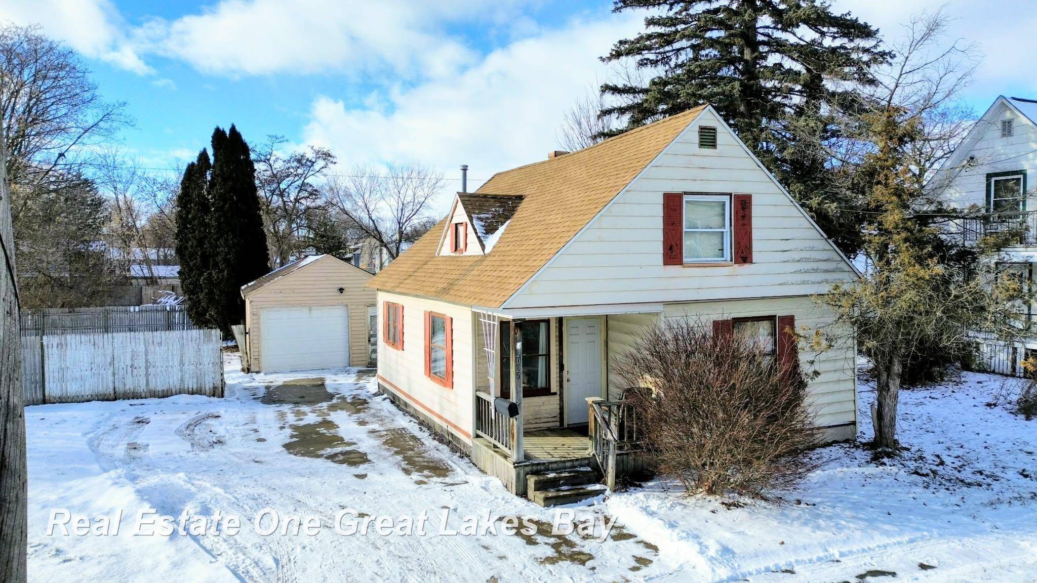 Saginaw, MI 48602,2027 N Charles ST