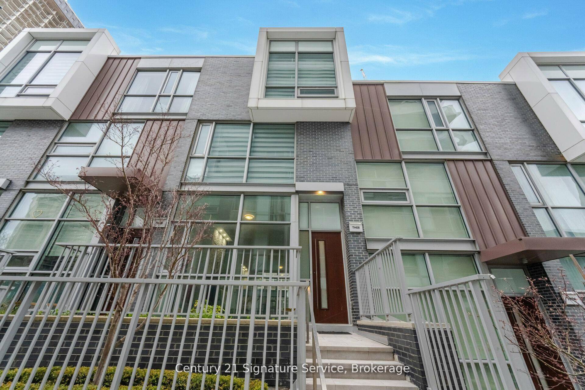 Toronto C10, ON M4P 0C5,101 Erskine AVE #TH05