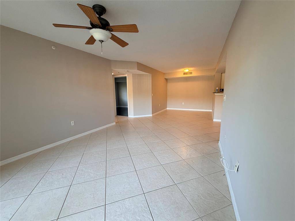 Coconut Creek, FL 33073,5025 WILES RD #101